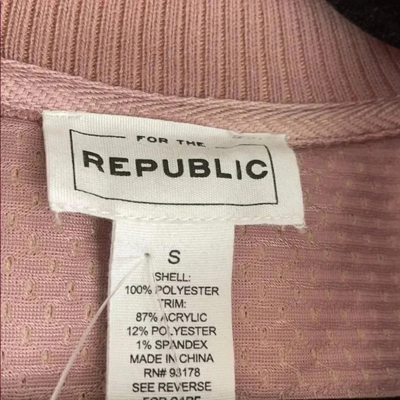 For The Republic Mauve Sherpa Zip up Pull over - Picture 7 of 9